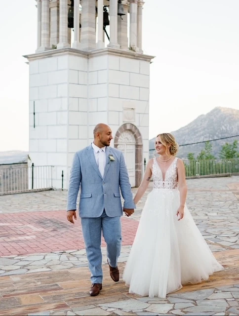 Gallery Image #slidesGrid16